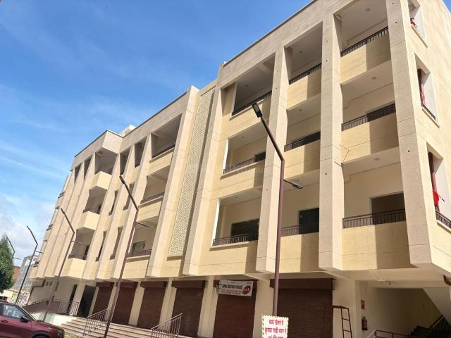 1 BHK Apartment in Dhoomanganj for resale Allahabad. The reference number is 19034200