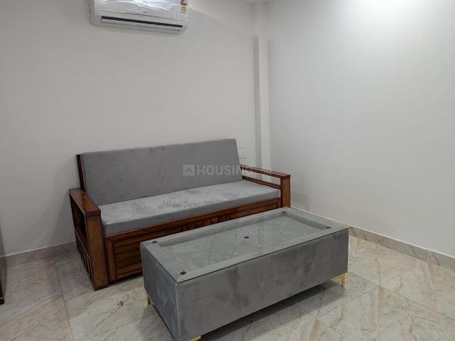 1 BHK Apartment in DLF Phase 3 for rent Gurgaon. The reference number is 20308791