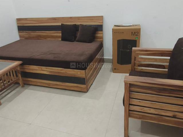 1 BHK Apartment in DLF Phase 3 for rent Gurgaon. The reference number is 20475636