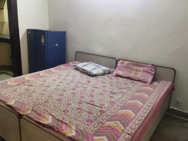 1 BHK Apartment in DLF Phase 3 for rent Gurgaon. The reference number is 20493790