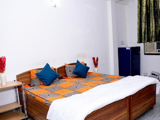 1 BHK Apartment in DLF Phase 3 for rent Gurgaon. The reference number is 20510754