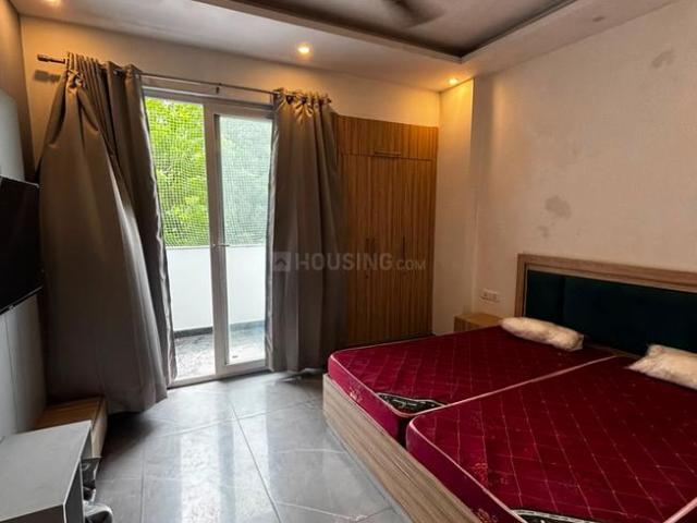 1 BHK Apartment in DLF Phase 3 for rent Gurgaon. The reference number is 20943112