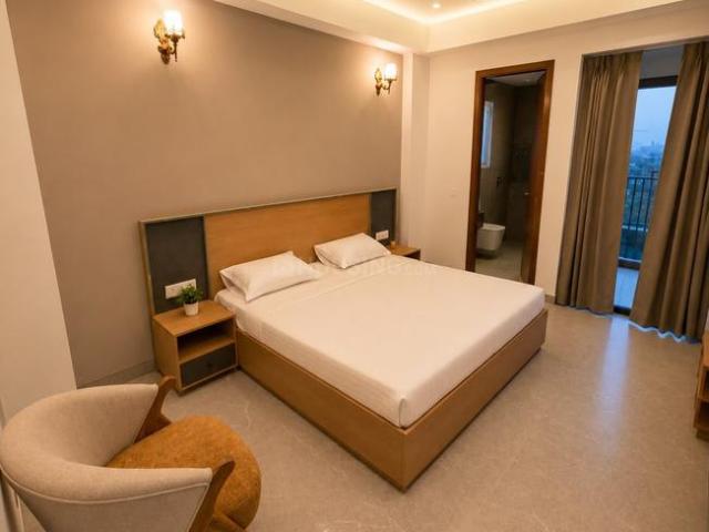 1 BHK Apartment in DLF Phase 3 for rent Gurgaon. The reference number is 20911074