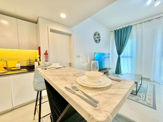 1 BHK Apartment in Dubai South for resale Dubai. The reference number is 20060865