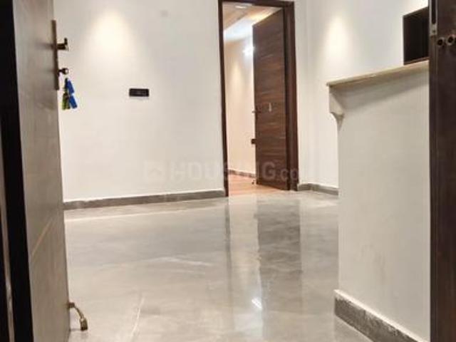 1 BHK Apartment in Freedom Fighters Enclave for rent New Delhi. The reference number is 19328132