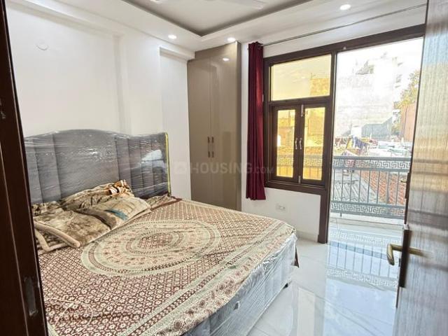 1 BHK Apartment in Freedom Fighters Enclave for rent New Delhi. The reference number is 19672983