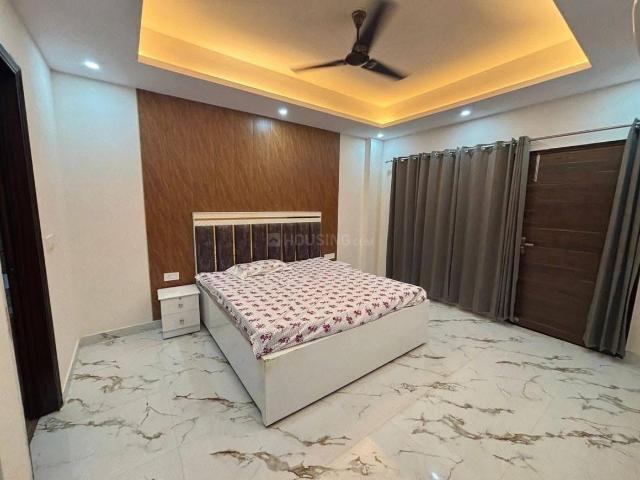 1 BHK Apartment in Freedom Fighters Enclave for rent New Delhi. The reference number is 20509769