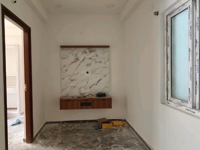 1 BHK Apartment in Kondapur for rent Hyderabad. The reference number is 18431211