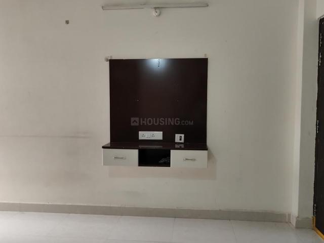 1 BHK Apartment in Kondapur for rent Hyderabad. The reference number is 19418910