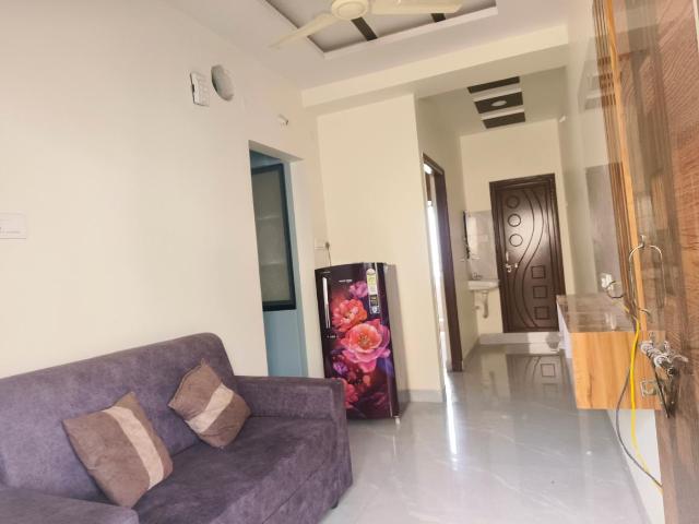 1 BHK Apartment in Kondapur for rent Hyderabad. The reference number is 20594980