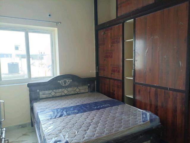 1 BHK Apartment in Kondapur for rent Hyderabad. The reference number is 20641247