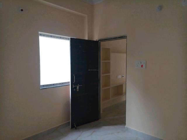 1 BHK Apartment in Kondapur for rent Hyderabad. The reference number is 20641312