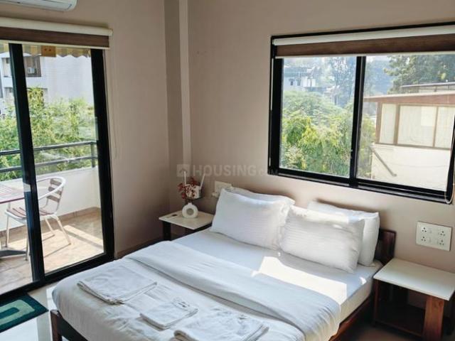 1 BHK Apartment in Koregaon Park for rent Pune. The reference number is 20877437