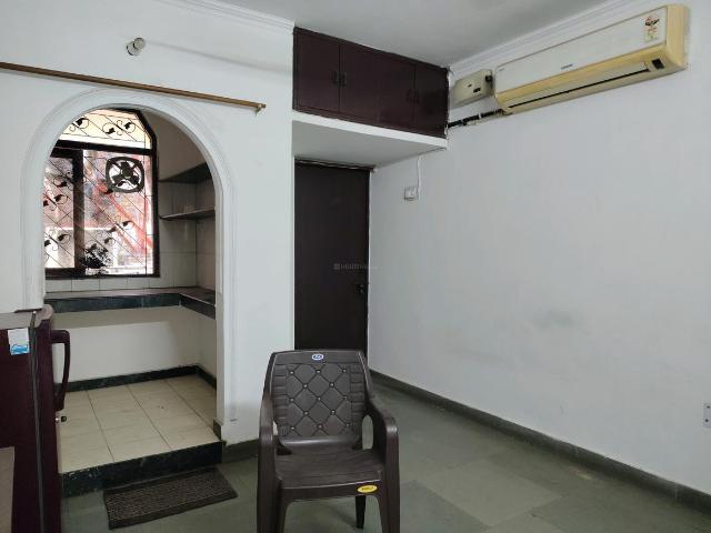 1 BHK Apartment in Katwaria Sarai for rent New Delhi. The reference number is 19573379