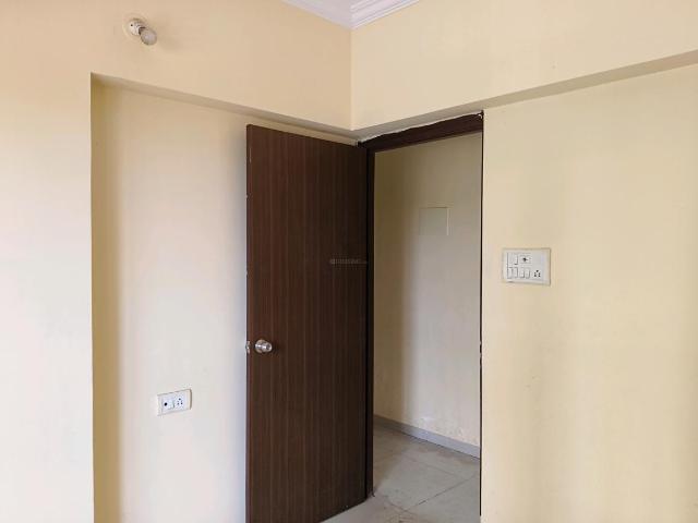 1 BHK Apartment in Kalyan West for rent Kalyan. The reference number is 18977165