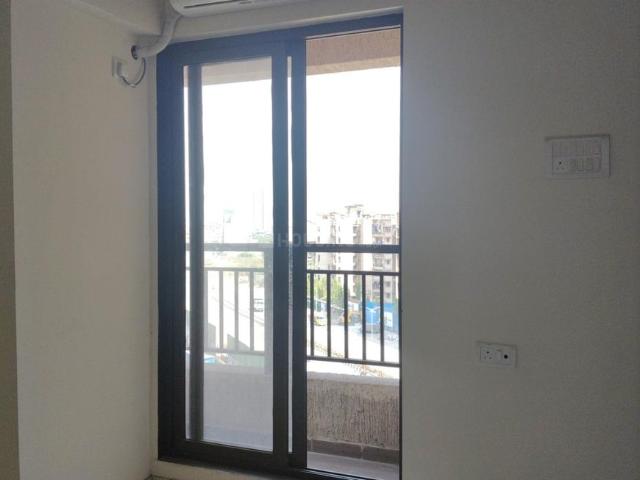 1 BHK Apartment in Kalyan West for resale Kalyan. The reference number is 18856080