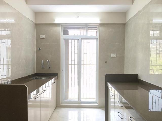 1 BHK Apartment in Kalyan West for resale Kalyan. The reference number is 20056769