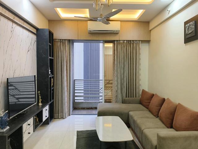 1 BHK Apartment in Kalyan West for resale Kalyan. The reference number is 20074120