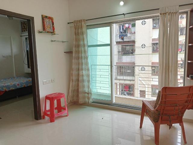 1 BHK Apartment in Kandivali East for rent Mumbai. The reference number is 17879965