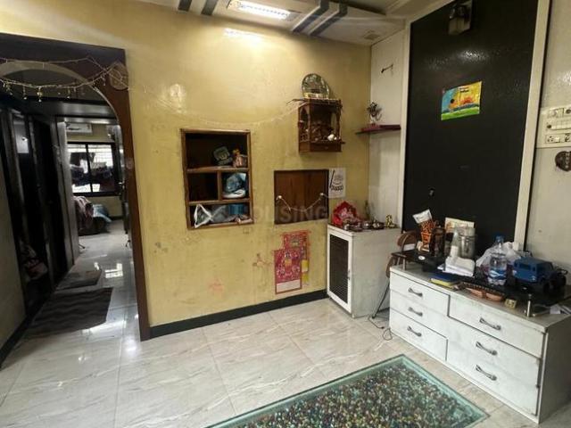 1 BHK Apartment in Kandivali East for rent Mumbai. The reference number is 19416007