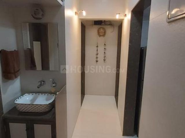 1 BHK Apartment in Kandivali East for rent Mumbai. The reference number is 20004747