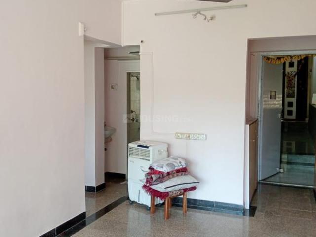 1 BHK Apartment in Kandivali East for rent Mumbai. The reference number is 20004796