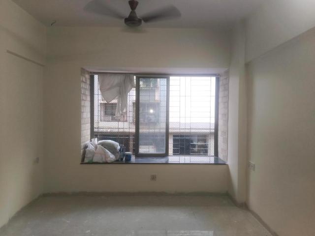 1 BHK Apartment in Kandivali East for rent Mumbai. The reference number is 20587928