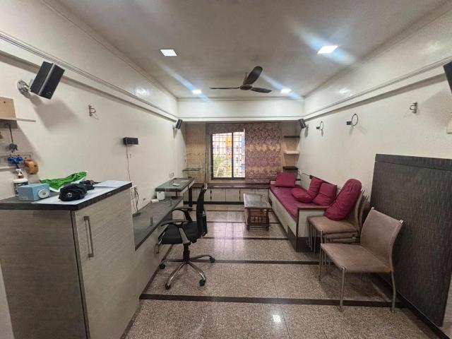 1 BHK Apartment in Kandivali East for rent Mumbai. The reference number is 20650507