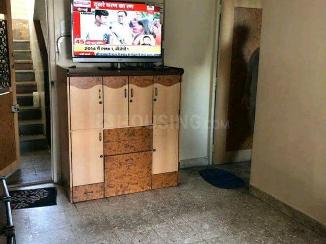 1 BHK Apartment in Kandivali East for rent Mumbai. The reference number is 20694397