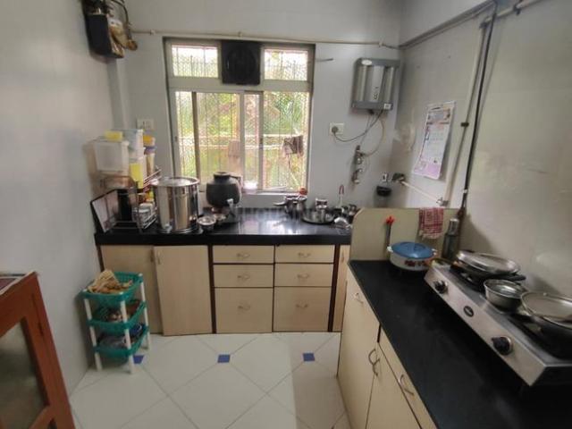 1 BHK Apartment in Kandivali East for rent Mumbai. The reference number is 20823428