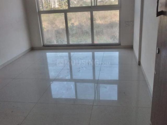1 BHK Apartment in Kandivali East for resale Mumbai. The reference number is 11596250
