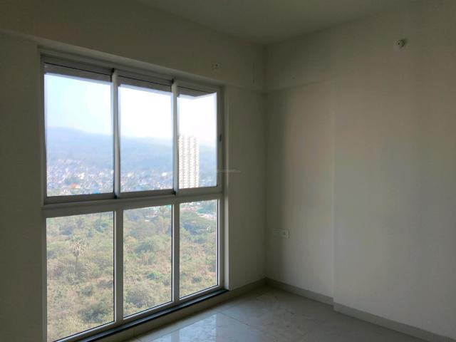 1 BHK Apartment in Kandivali East for resale Mumbai. The reference number is 13648575