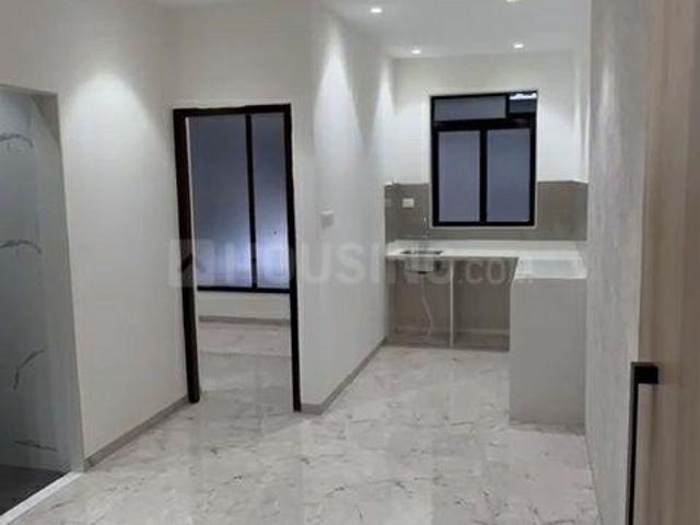 1 BHK Apartment in Kandivali East for resale Mumbai. The reference number is 14991322