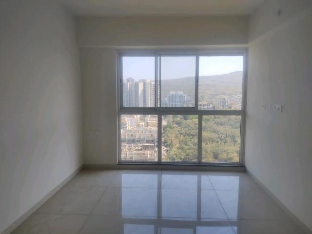 1 BHK Apartment in Kandivali East for resale Mumbai. The reference number is 16513169