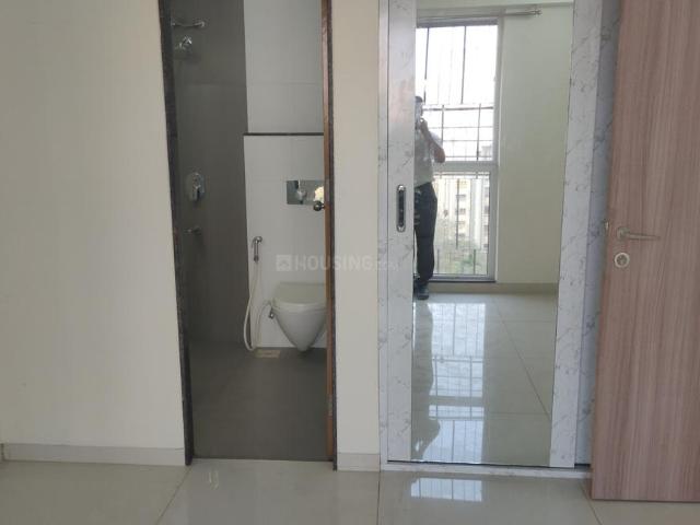 1 BHK Apartment in Kandivali East for resale Mumbai. The reference number is 16984302