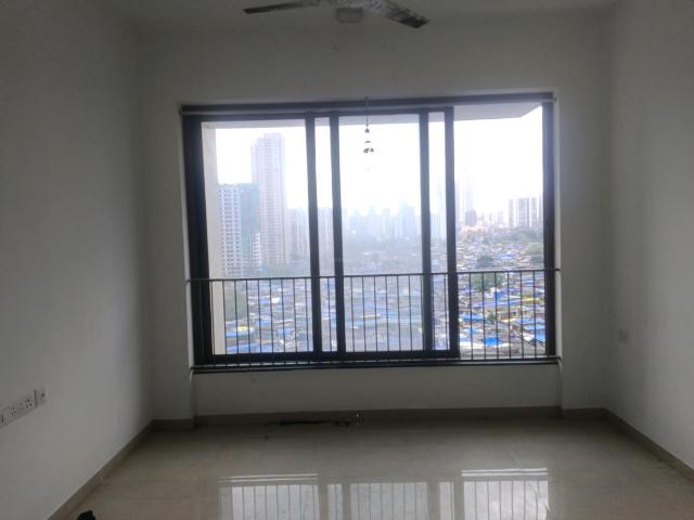 1 BHK Apartment in Kandivali East for resale Mumbai. The reference number is 17346465