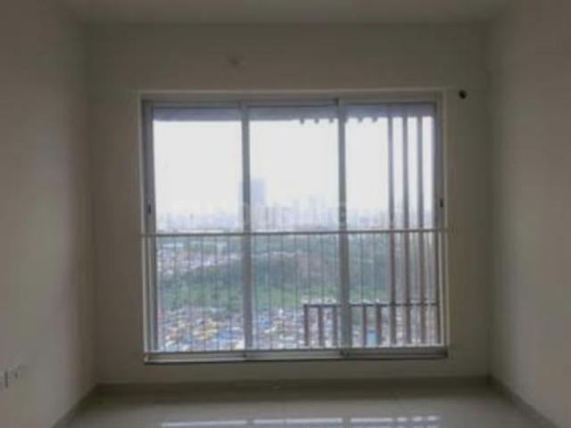 1 BHK Apartment in Kandivali East for resale Mumbai. The reference number is 18410155