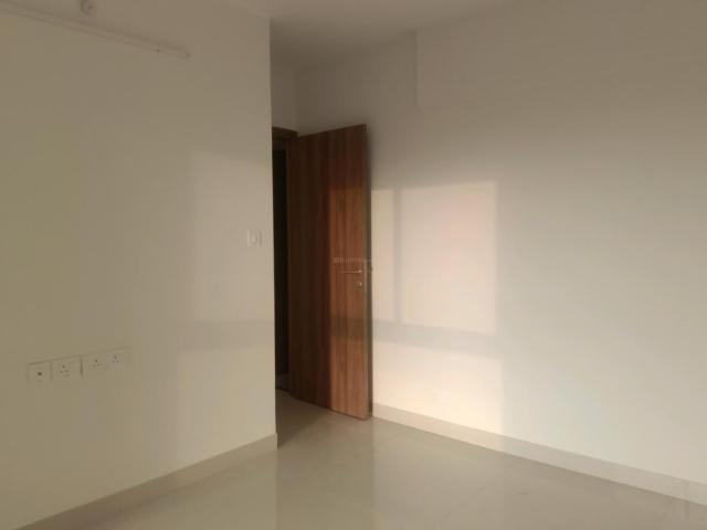 1 BHK Apartment in Kandivali East for resale Mumbai. The reference number is 18702324