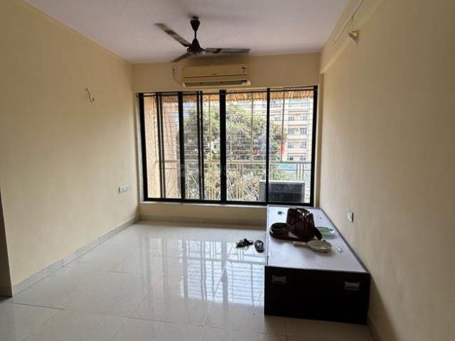 1 BHK Apartment in Kandivali East for resale Mumbai. The reference number is 18876121