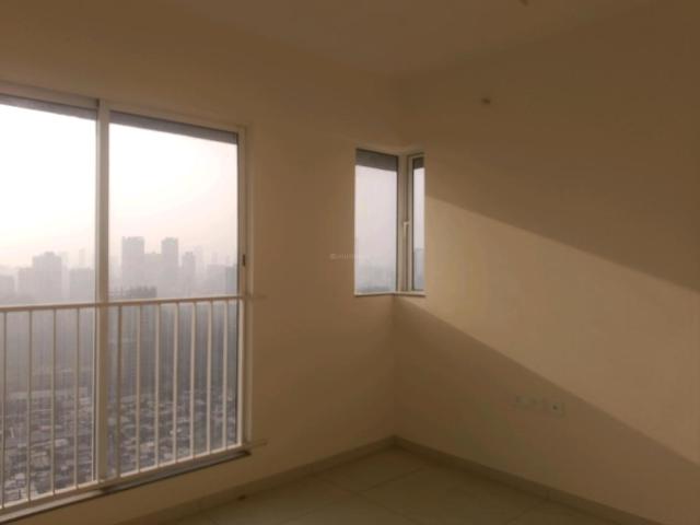 1 BHK Apartment in Kandivali East for resale Mumbai. The reference number is 18883897