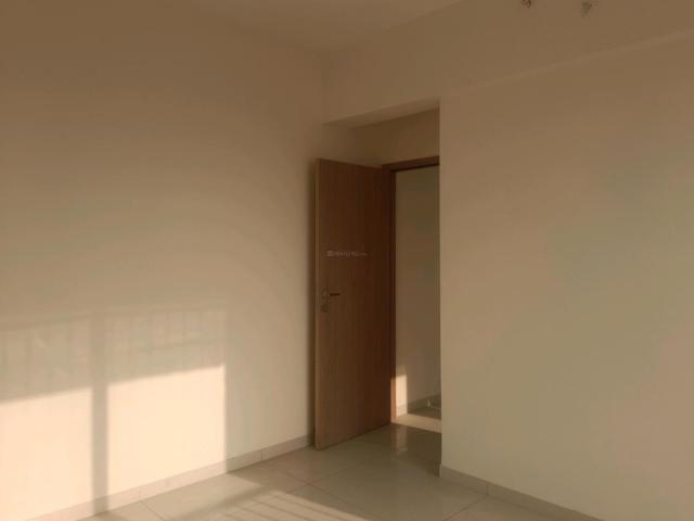 1 BHK Apartment in Kandivali East for resale Mumbai. The reference number is 18976626
