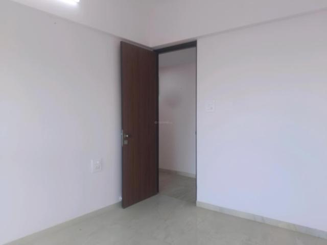 1 BHK Apartment in Kandivali East for resale Mumbai. The reference number is 18386199