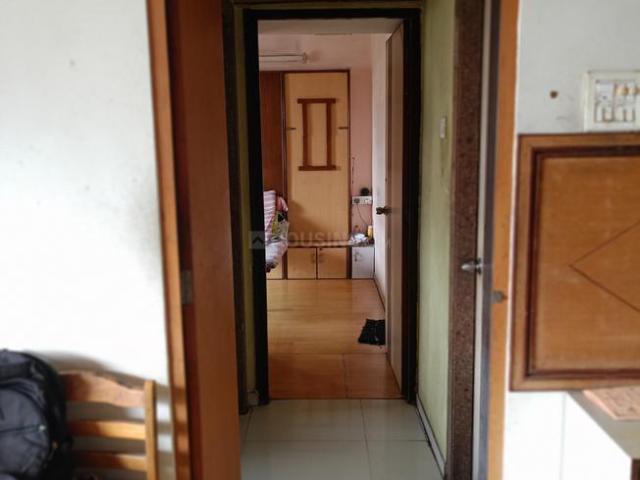 1 BHK Apartment in Kandivali East for resale Mumbai. The reference number is 19582107