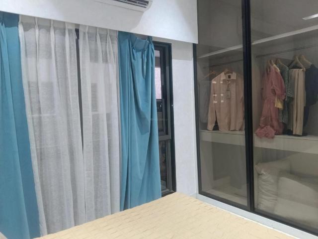 1 BHK Apartment in Kandivali East for resale Mumbai. The reference number is 19949873