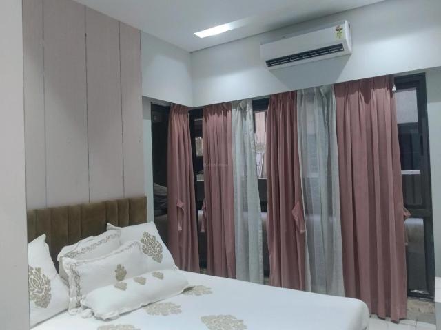 1 BHK Apartment in Kandivali East for resale Mumbai. The reference number is 19949911