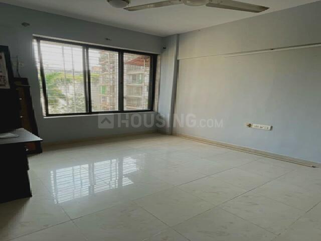 1 BHK Apartment in Kandivali East for resale Mumbai. The reference number is 19352110