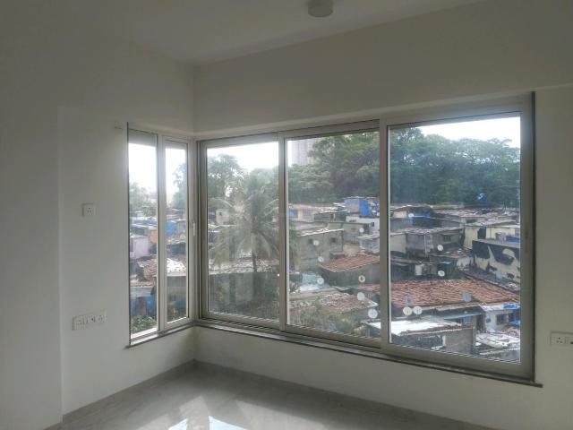 1 BHK Apartment in Kandivali East for resale Mumbai. The reference number is 20416435
