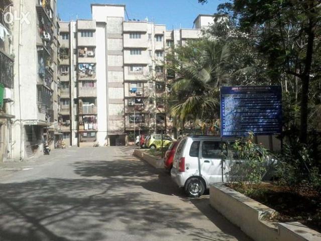 1 BHK Apartment in Kandivali East for resale Mumbai. The reference number is 20418549