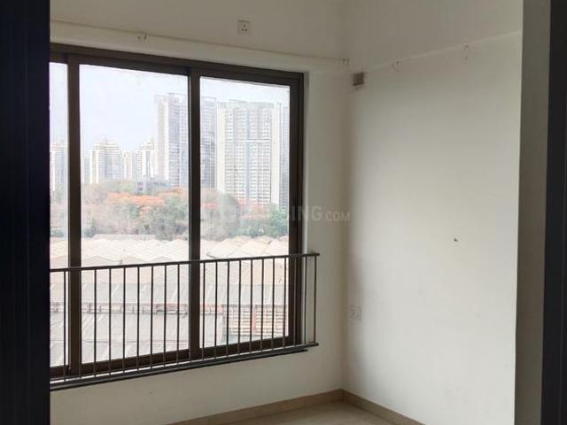 1 BHK Apartment in Kandivali East for resale Mumbai. The reference number is 20445673