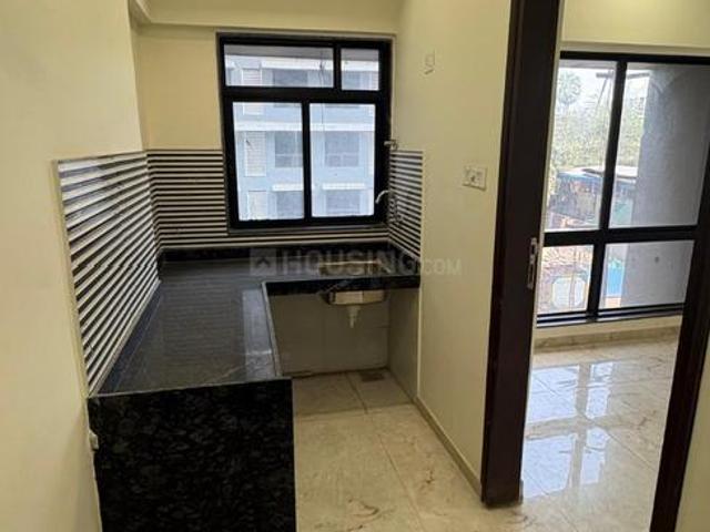 1 BHK Apartment in Kandivali East for resale Mumbai. The reference number is 20450071